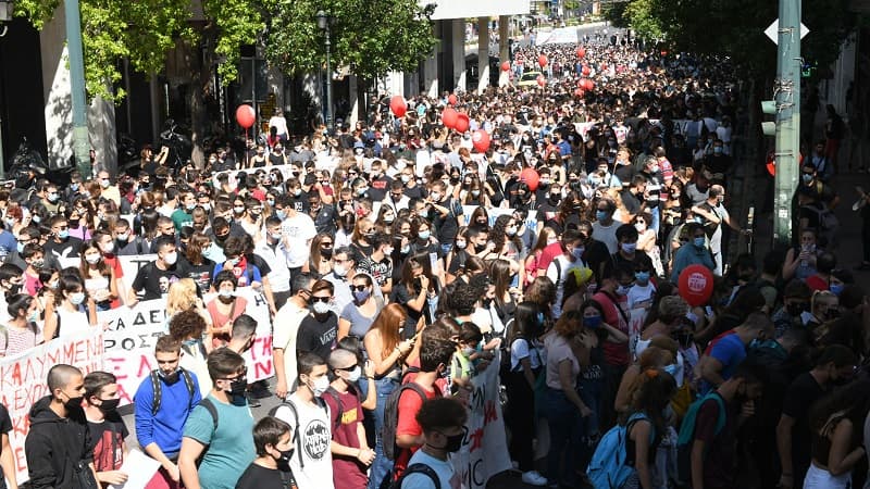 Οι μαθητές δεν κάθονται στα ...αυγά τους