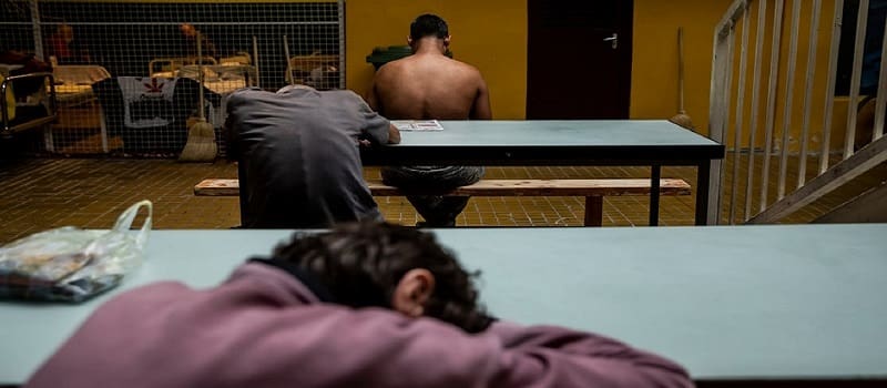 Ποινές φυλάκισης για όσους άστεγους κοιμούνται στο δρόμο