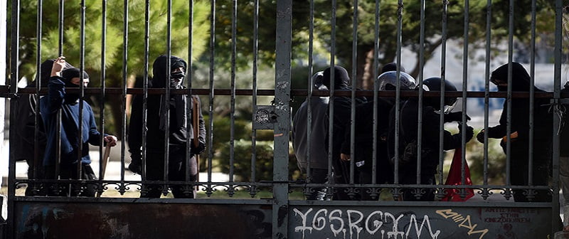 Προβοκάτσια από 50 άτομα που βαφτίστηκαν «Κατάληψη Πολυτεχνείου»