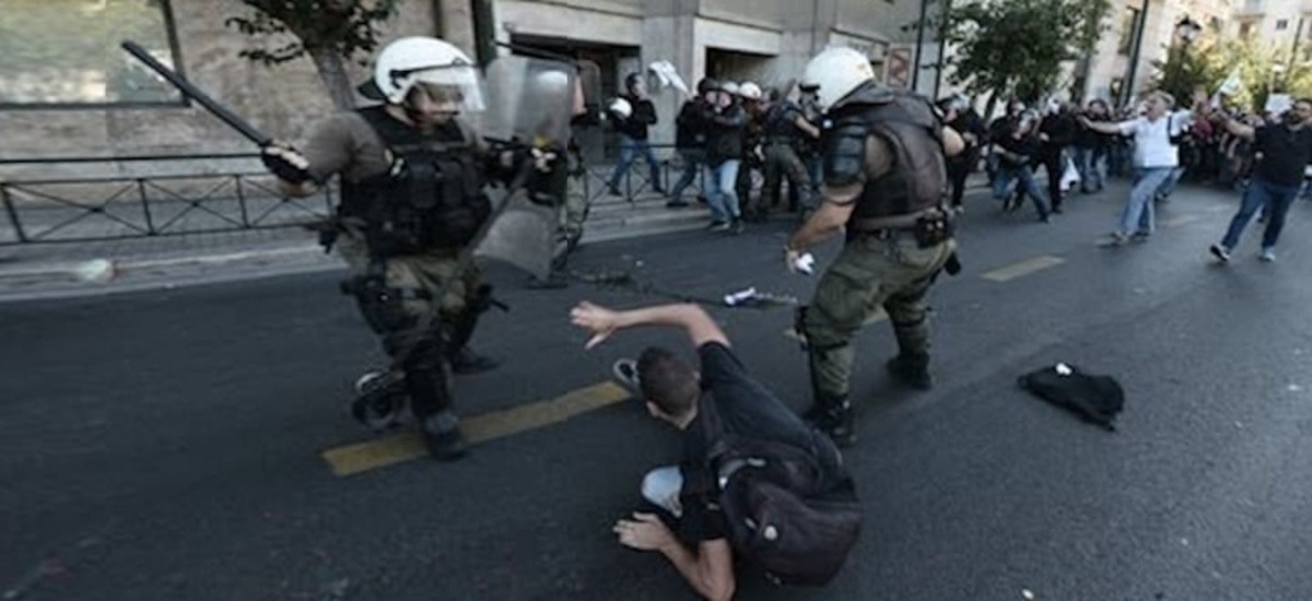 Ρουφιανάκο για αυτή την περίπτωση κανένα όνομα ξέρεις να μας πεις