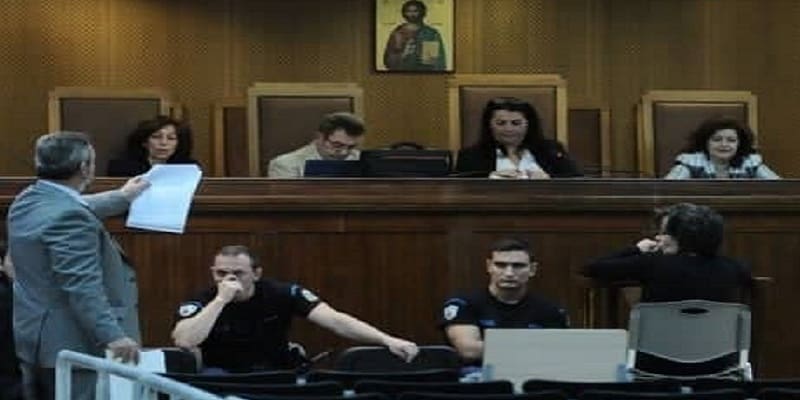 ΣΥΡΙΖΑ - Ο «Άγιος Βασίλης» των Χρυσαυγιτών