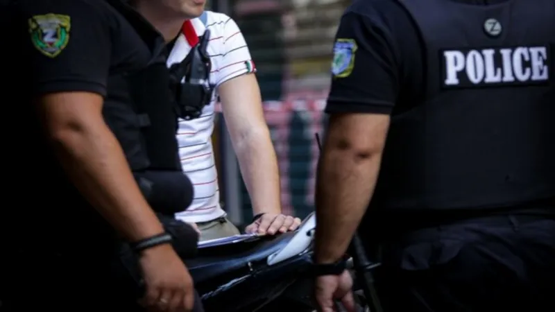 Σέρνουν ψυχιάτρους στον ανακριτή μετά από μήνυση αστυνομικών