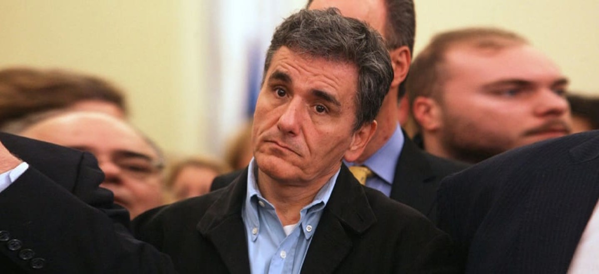 Σε μένα απευθύνεσαι Ευκλείδη; «Are you talking to me?»