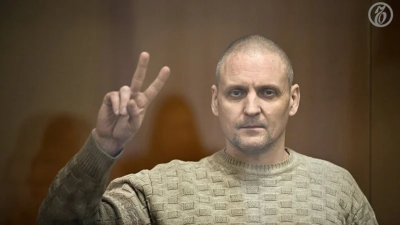 Στη φυλακή για ένα άρθρο: 6 χρόνια επειδή υπερασπίστηκε μαρξιστές