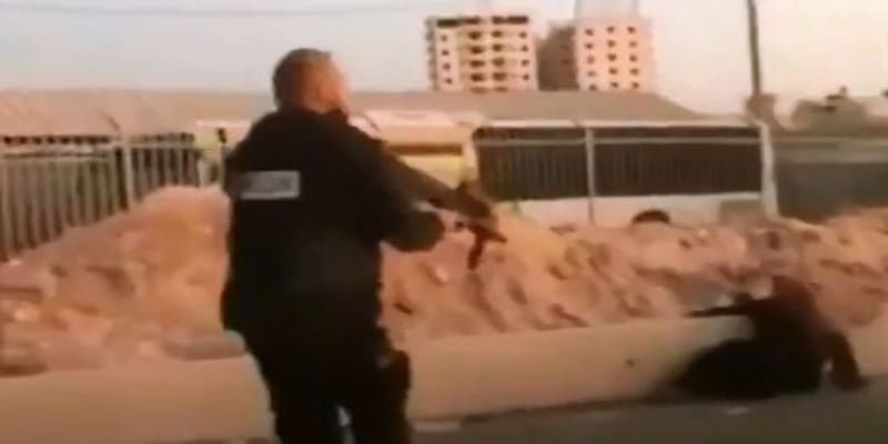 Στυγνοί δολοφόνοι: Εκτελούν εν ψυχρώ Παλαιστίνια