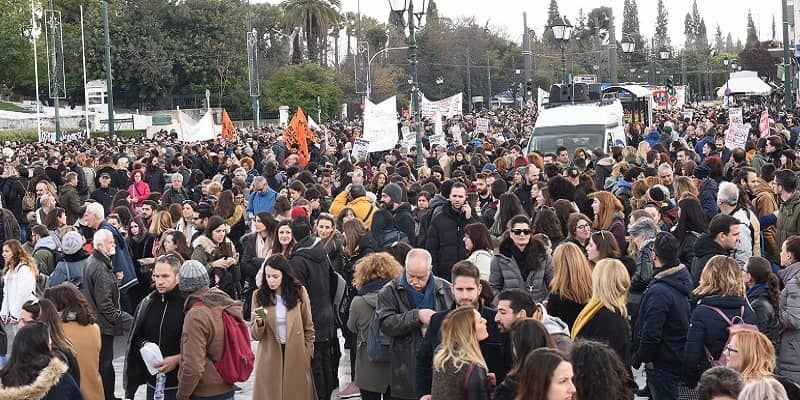 Συνεχίζουμε πιο δυνατά πιο αποφασιστικά