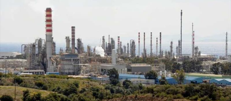 Τέσσερις τραυματίες από έκρηξη στα διυλιστήρια της «Motor Oil»