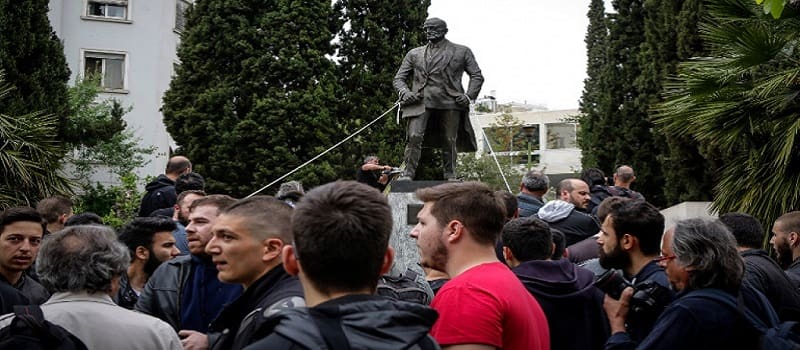 Την Τετάρτη η δίκη των νεολαίων για το άγαλμα του Τρούμαν