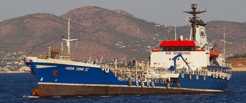 ΑΓΙΑ ΖΩΝΗ ΙΙ: Έπλεε με πρόχειρα μπαλώματα στις τρύπες