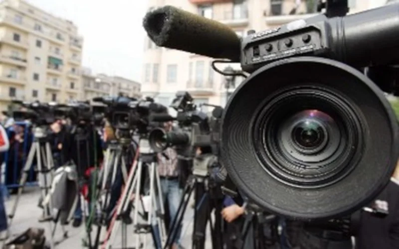 Το ΚΚΕ στο απόσπασμα των ΜΜΕ Η «πολυφωνία» σε καραντίνα