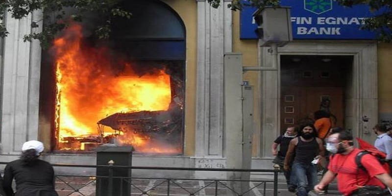 Το ΚΚΕ τιμά τη μνήμη των θυμάτων της Marfin και τους δίκαιους αγώνες του λαού μας