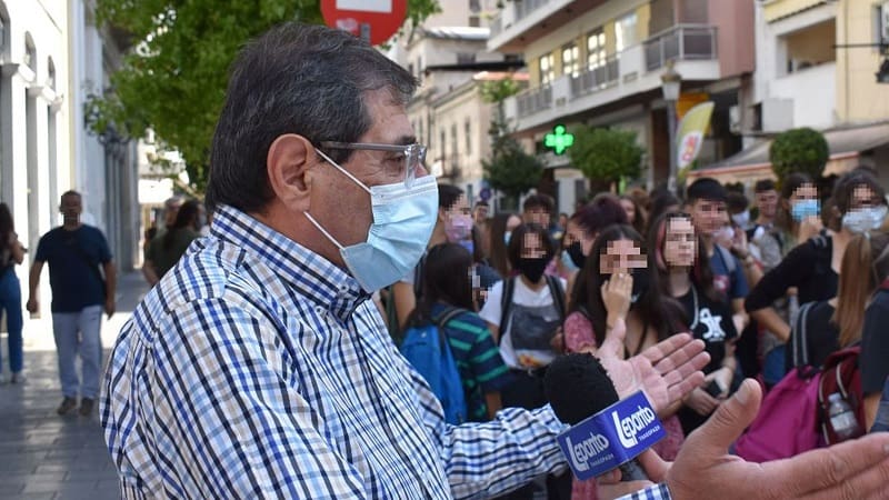 Το κοντράστ δύο δημάρχων διαφορετικής κοσμοθεωρίας στην αντιμετώπιση μαθητών