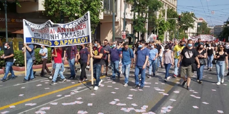 Τον απέλυσαν επειδή απέργησε