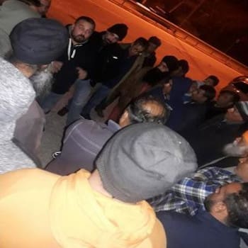 Τον μετανάστη που πυροβολήθηκε κυνηγάει η αστυνομία!