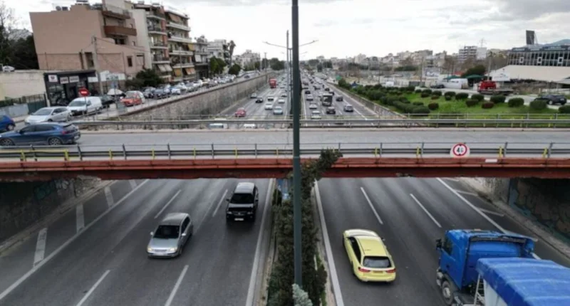 Χιλιάδες γέφυρες έτοιμες να καταρρεύσουν